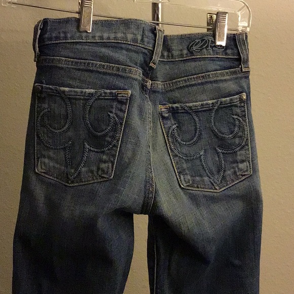 Gently Used Express DPD capris - Picture 3 of 7